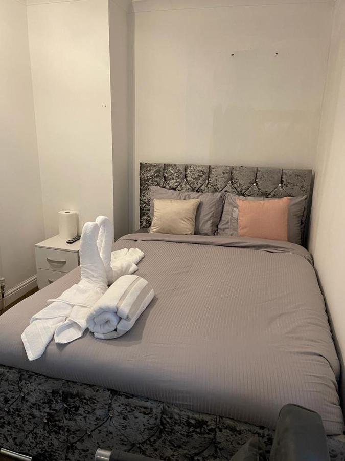 Alder En-Suites Self-Catering With Private Shower 1 Саутгемптон Экстерьер фото