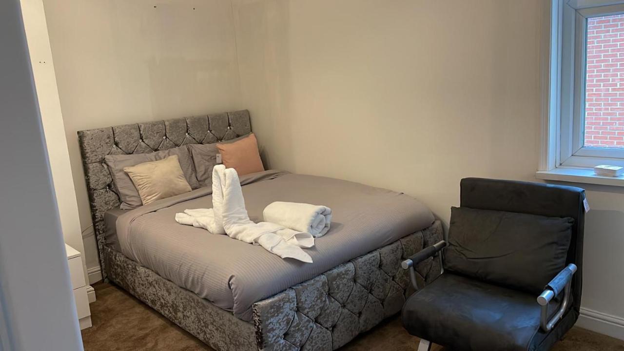 Alder En-Suites Self-Catering With Private Shower 1 Саутгемптон Экстерьер фото